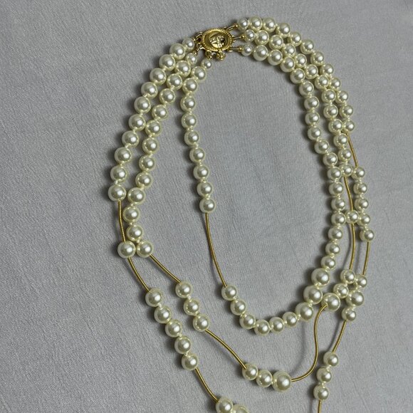 Vivienne Westwood Irregular Gold Necklace - Picture 5 of 10